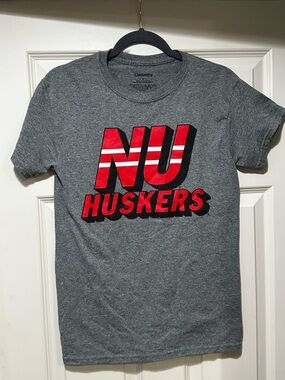Nebraska University Huskers Graphic Tee Small